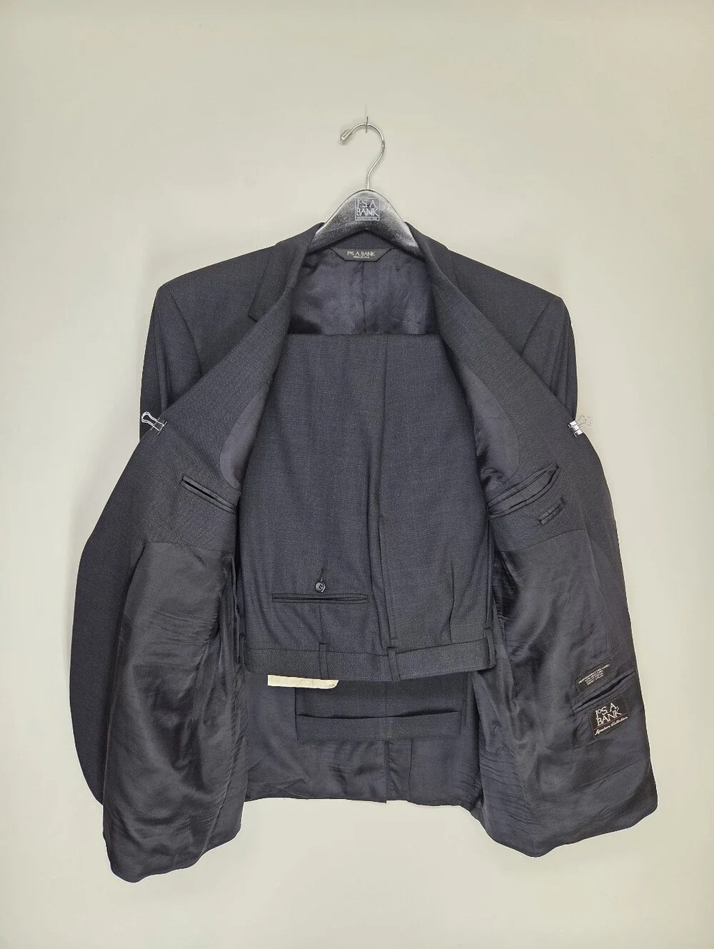Jos. A. Bank Signature Collection 46R 38W Navy Glen Check Suit 100% Wool